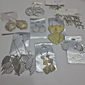 Lot Of 12 Pairs Of Costume Earrings Different Styles